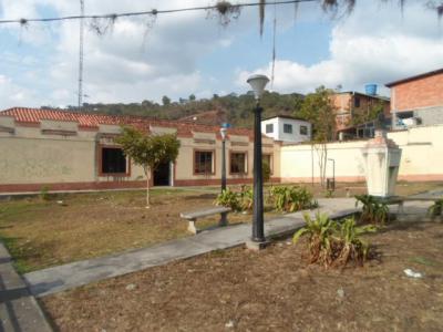 Instalaciones Jardin 103.7 Fm
